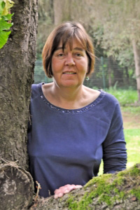 cm CLAUDIA MIKKELSEN